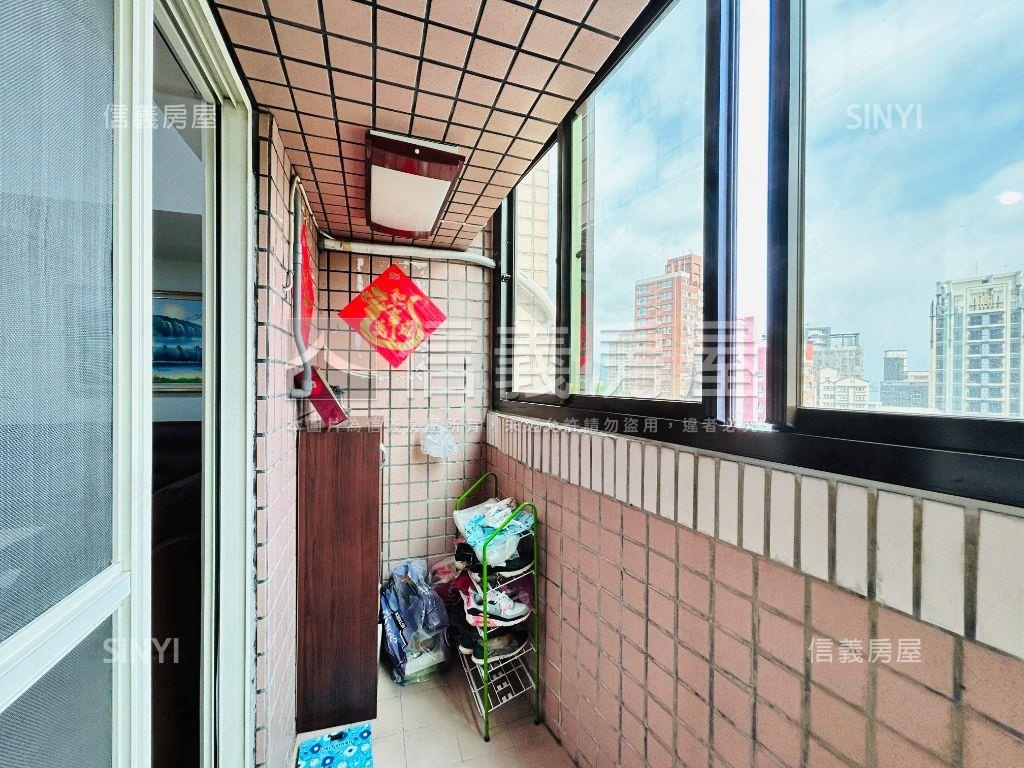 來富天廈精美裝潢稀有釋出房屋室內格局與周邊環境