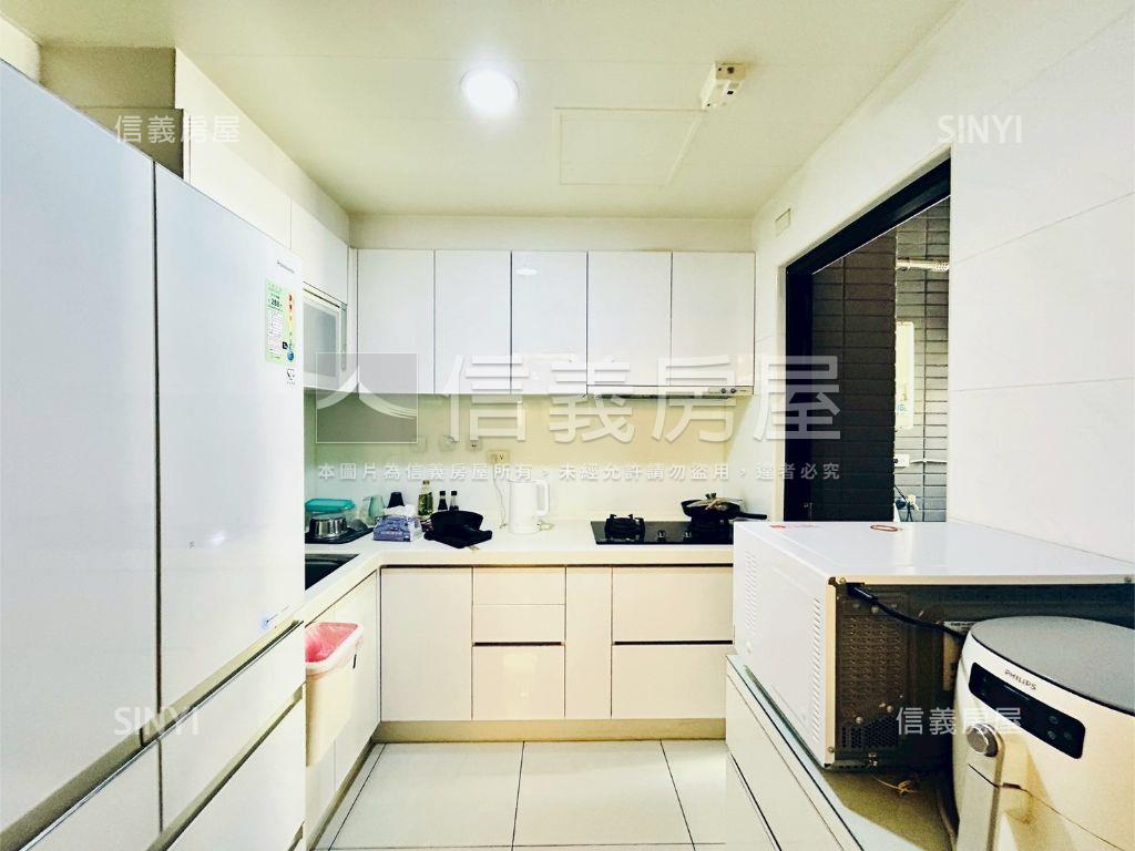 馥悅帝王傳世四房房屋室內格局與周邊環境