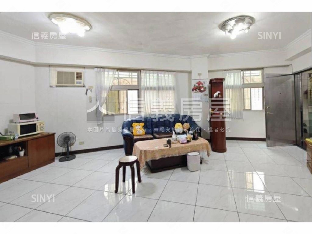 新埔捷運三房車位房屋室內格局與周邊環境