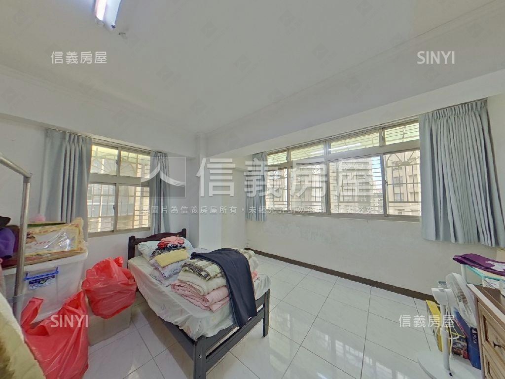 新埔捷運三房車位房屋室內格局與周邊環境