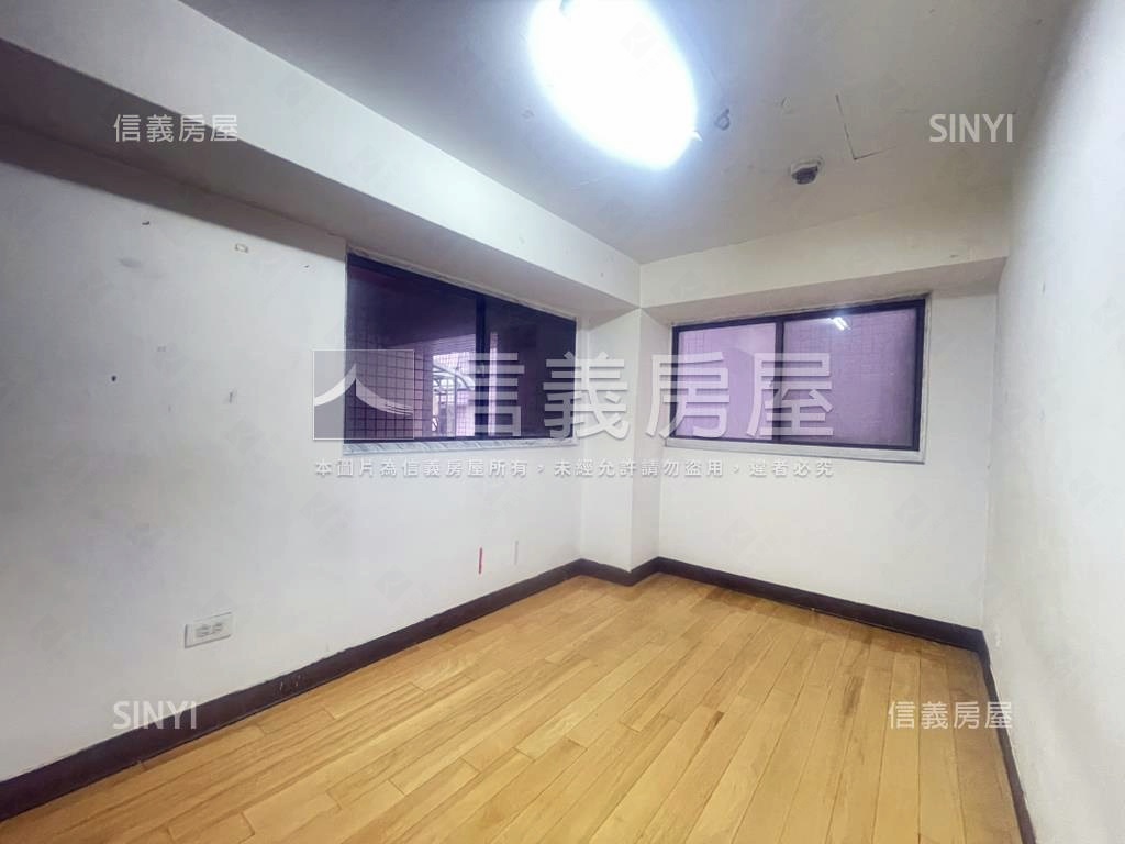 挑高好利用電梯美屋房屋室內格局與周邊環境