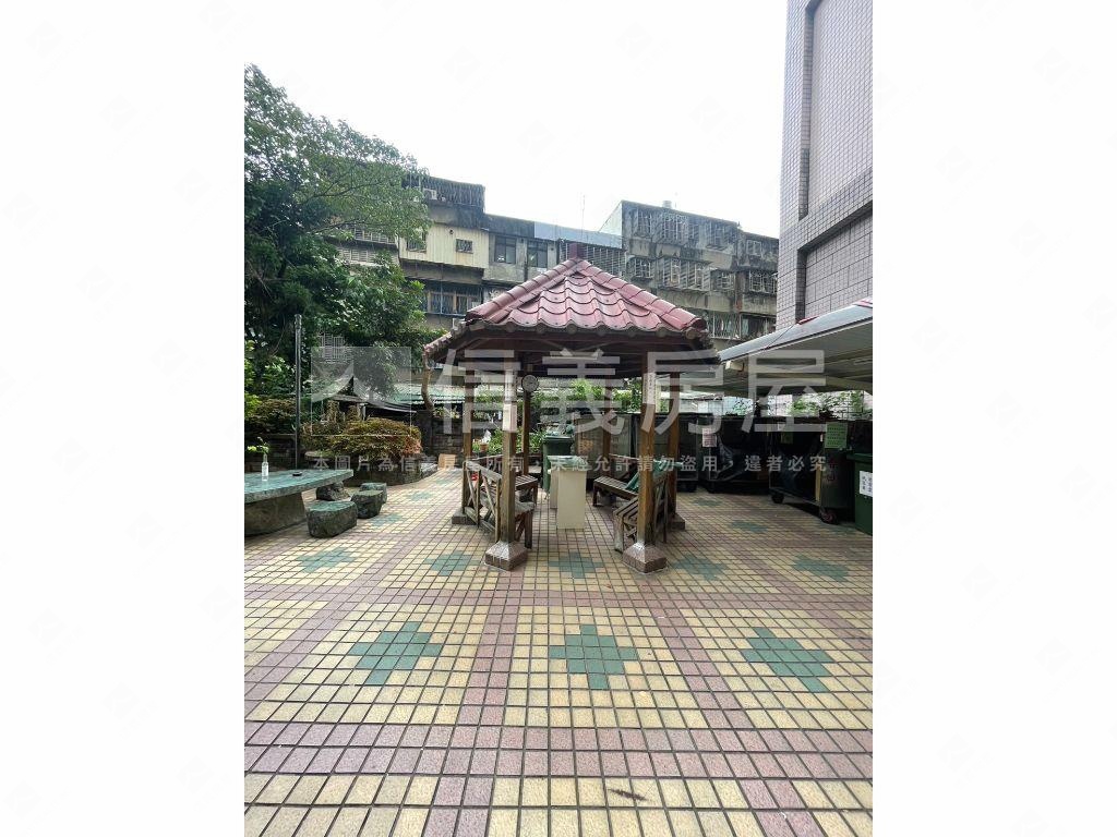 挑高好利用電梯美屋房屋室內格局與周邊環境