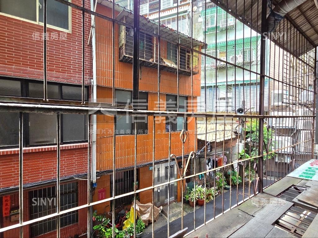專約✩一層一戶公寓二樓房屋室內格局與周邊環境