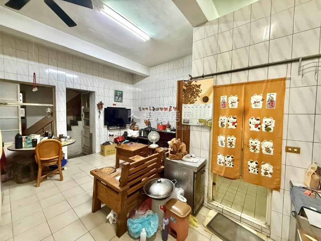 德化街金店面房屋室內格局與周邊環境