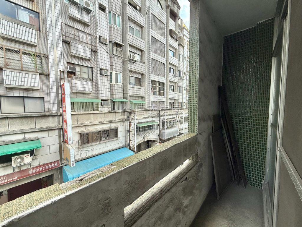 德化街金店面房屋室內格局與周邊環境
