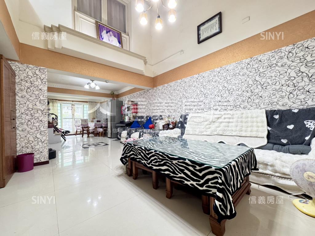 伯爵三代●陽光煦煦樓中樓房屋室內格局與周邊環境