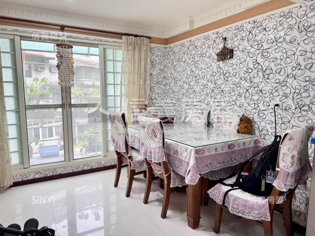 伯爵三代●陽光煦煦樓中樓房屋室內格局與周邊環境