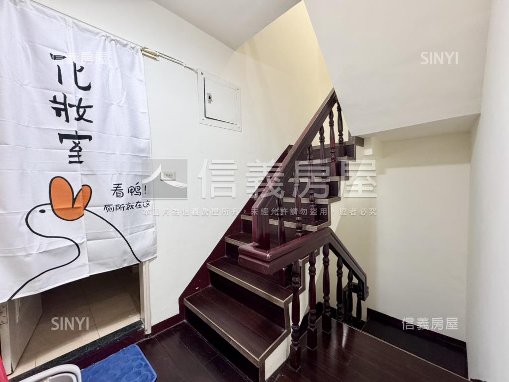 伯爵三代●陽光煦煦樓中樓房屋室內格局與周邊環境