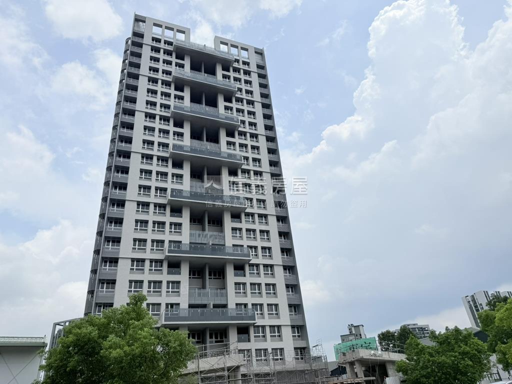 元鈞坐忘山９Ａ雙平車房屋室內格局與周邊環境