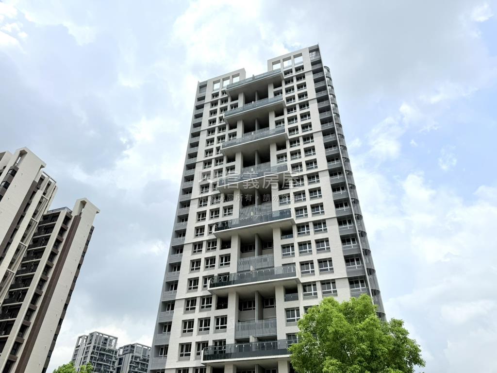 元鈞坐忘山９Ａ雙平車房屋室內格局與周邊環境