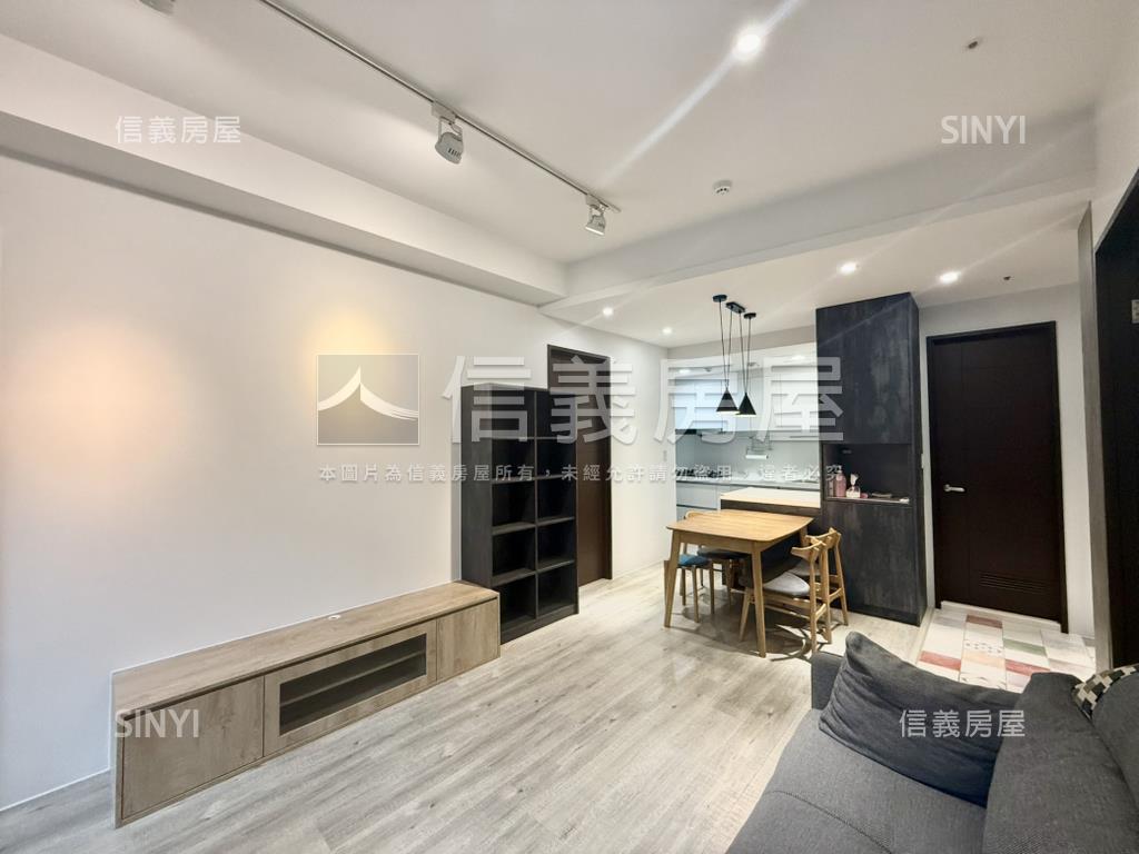 國賓大悅次頂樓精裝戶房屋室內格局與周邊環境