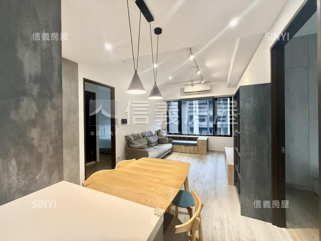 國賓大悅次頂樓精裝戶房屋室內格局與周邊環境