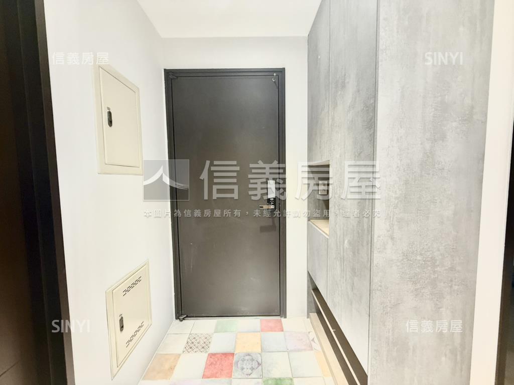 國賓大悅次頂樓精裝戶房屋室內格局與周邊環境