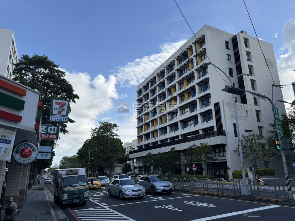 中興大學旁南門路透天店面房屋室內格局與周邊環境