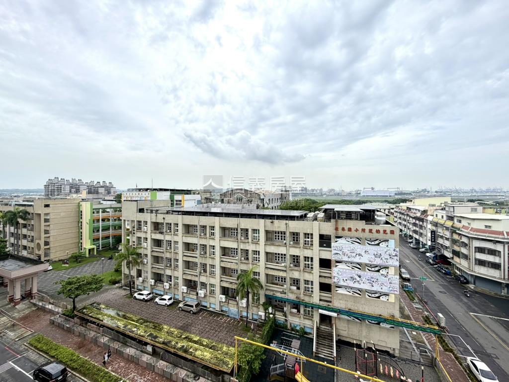 近桂林國小優質正三房房屋室內格局與周邊環境