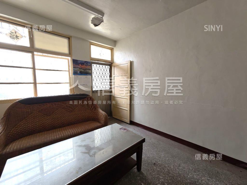 近捷運大東超值透天房屋室內格局與周邊環境