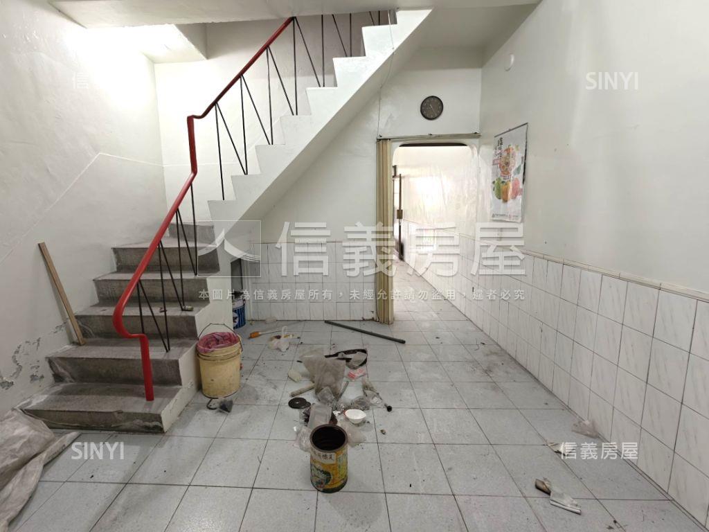 近捷運大東超值透天房屋室內格局與周邊環境