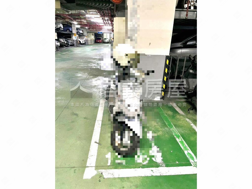 福聯新城次頂樓採光視野戶房屋室內格局與周邊環境
