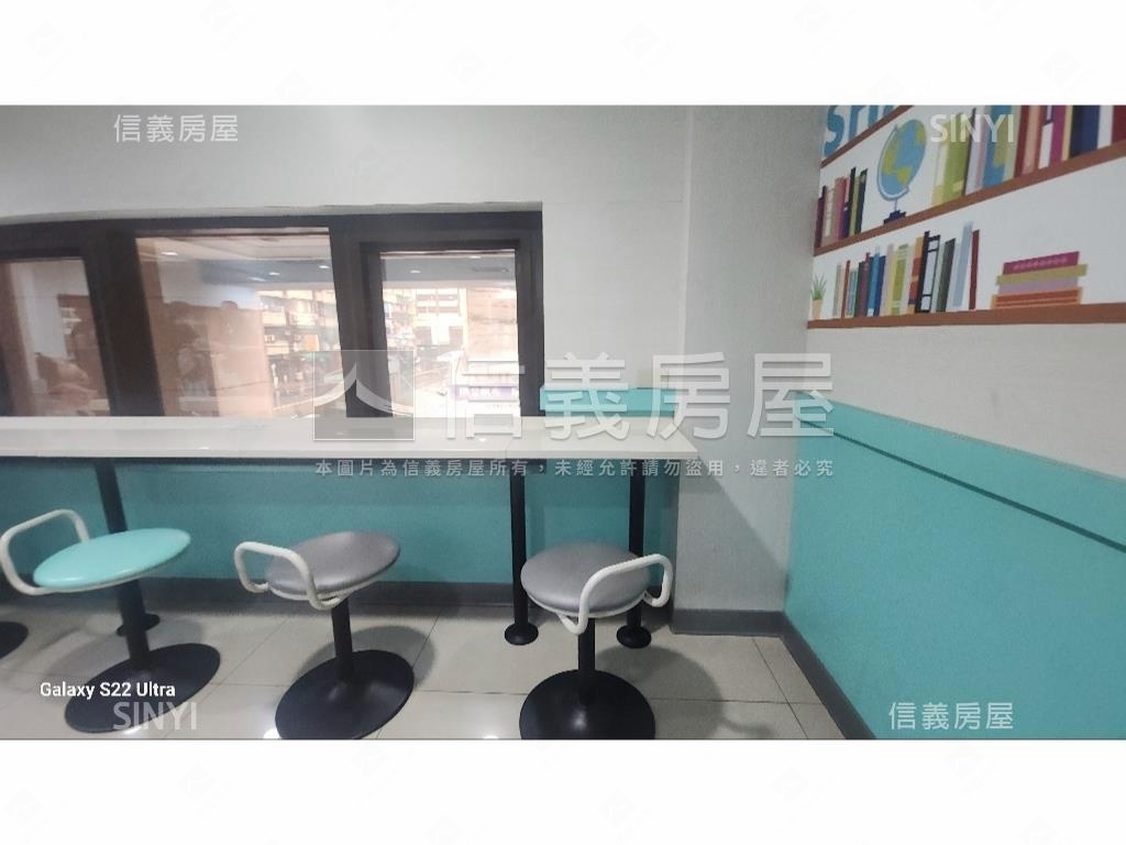 集美學三角窗大邊間店面房屋室內格局與周邊環境