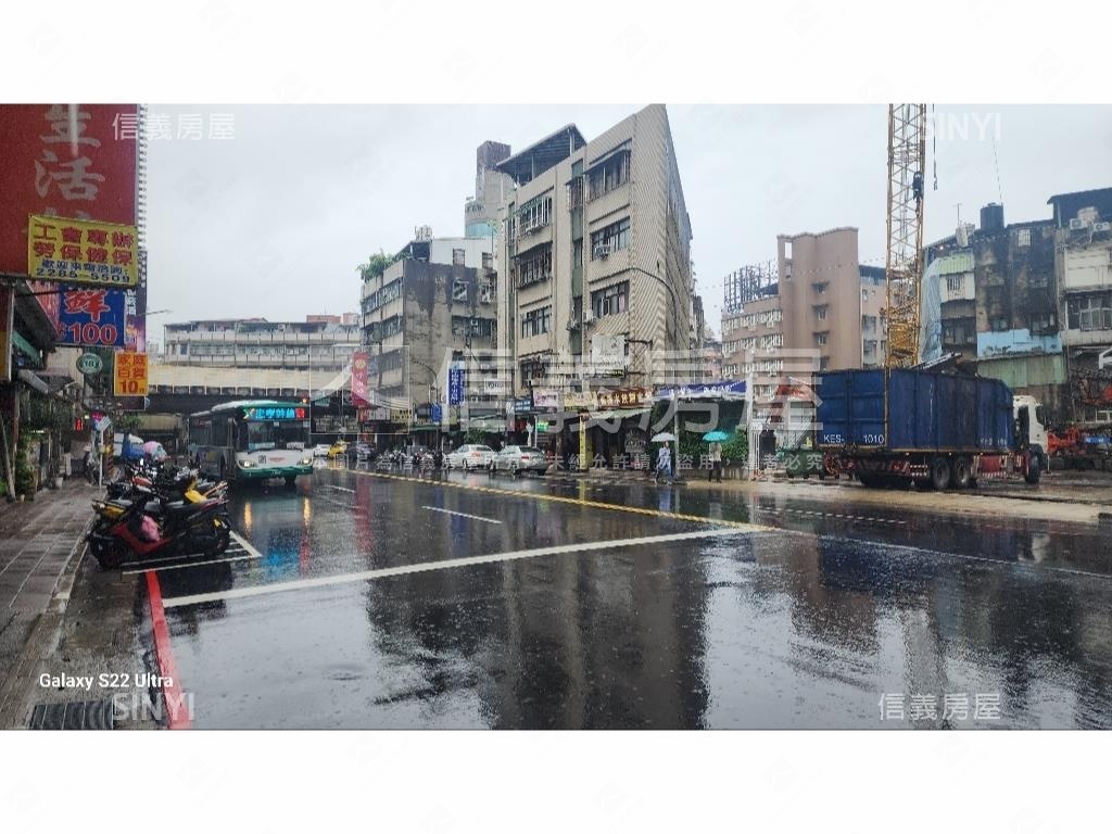 集美學三角窗大邊間店面房屋室內格局與周邊環境