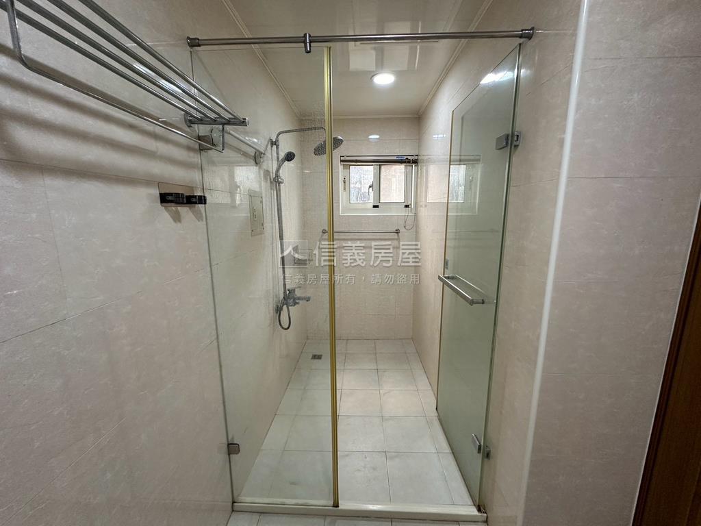南興大面寬美墅房屋室內格局與周邊環境