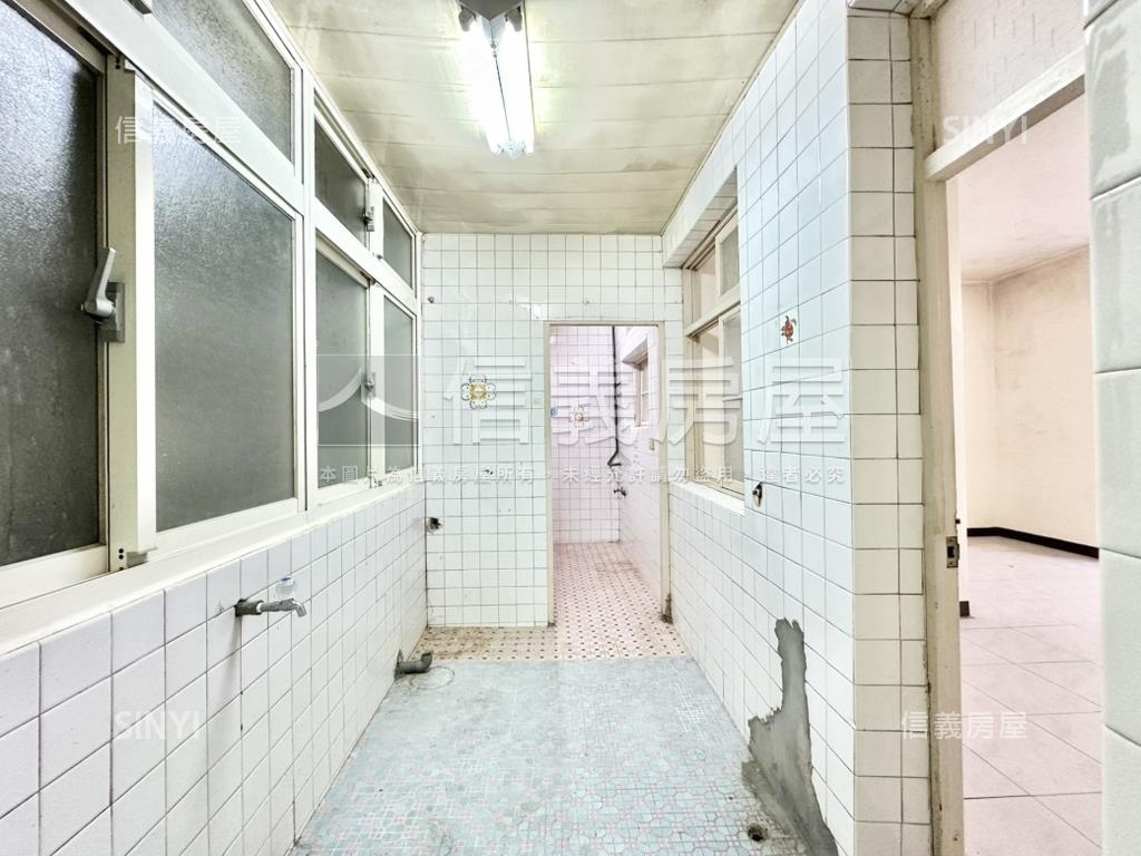 近ＬＧ０８採光三樓房屋室內格局與周邊環境