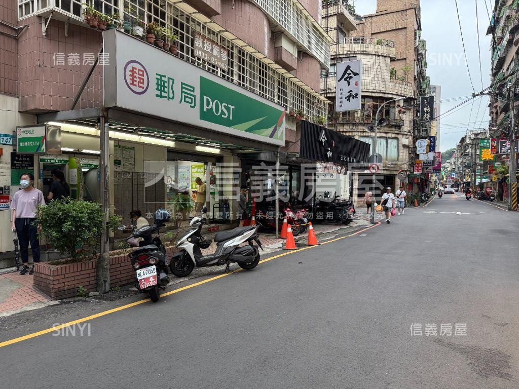 基泰和里四房坡平大車位房屋室內格局與周邊環境