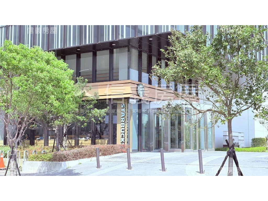 世紀城次頂樓東南景觀三房房屋室內格局與周邊環境