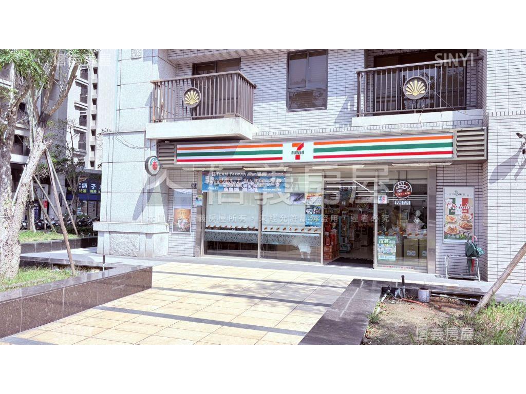 世紀城次頂樓東南景觀三房房屋室內格局與周邊環境