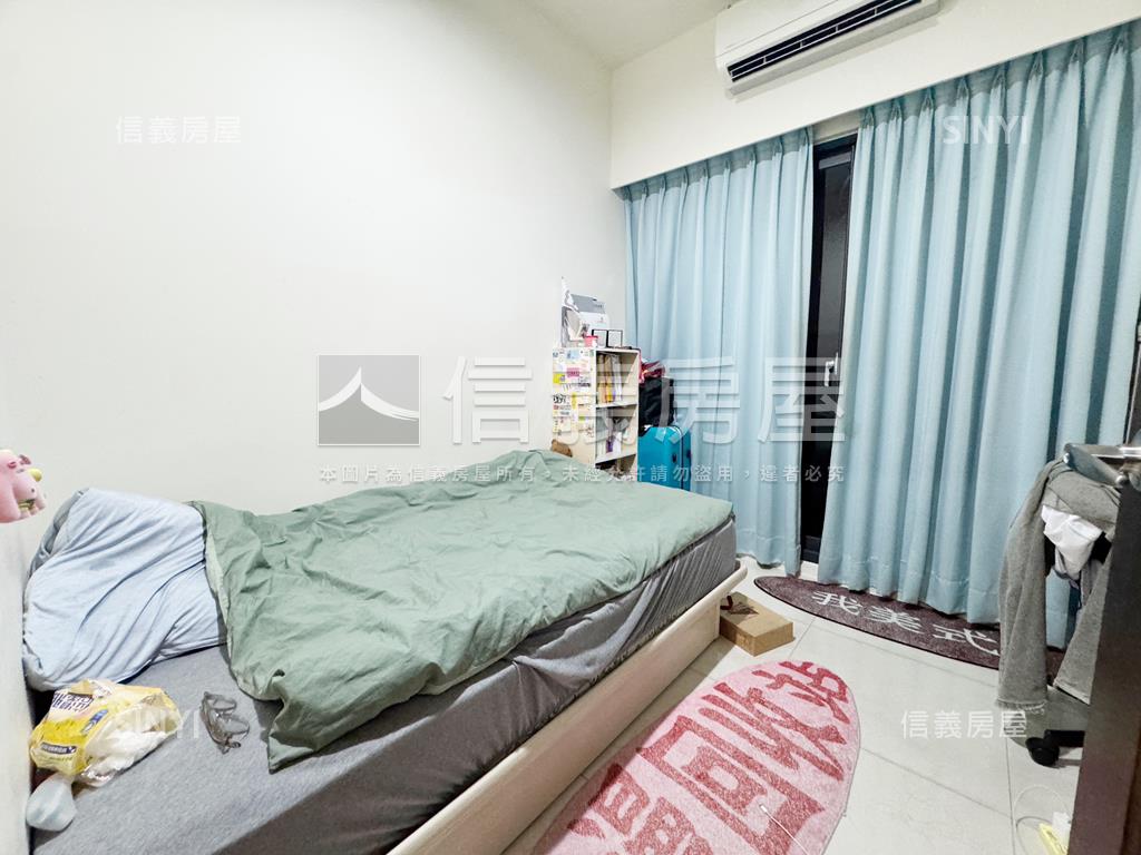 近文山輕屋齡四房平車房屋室內格局與周邊環境