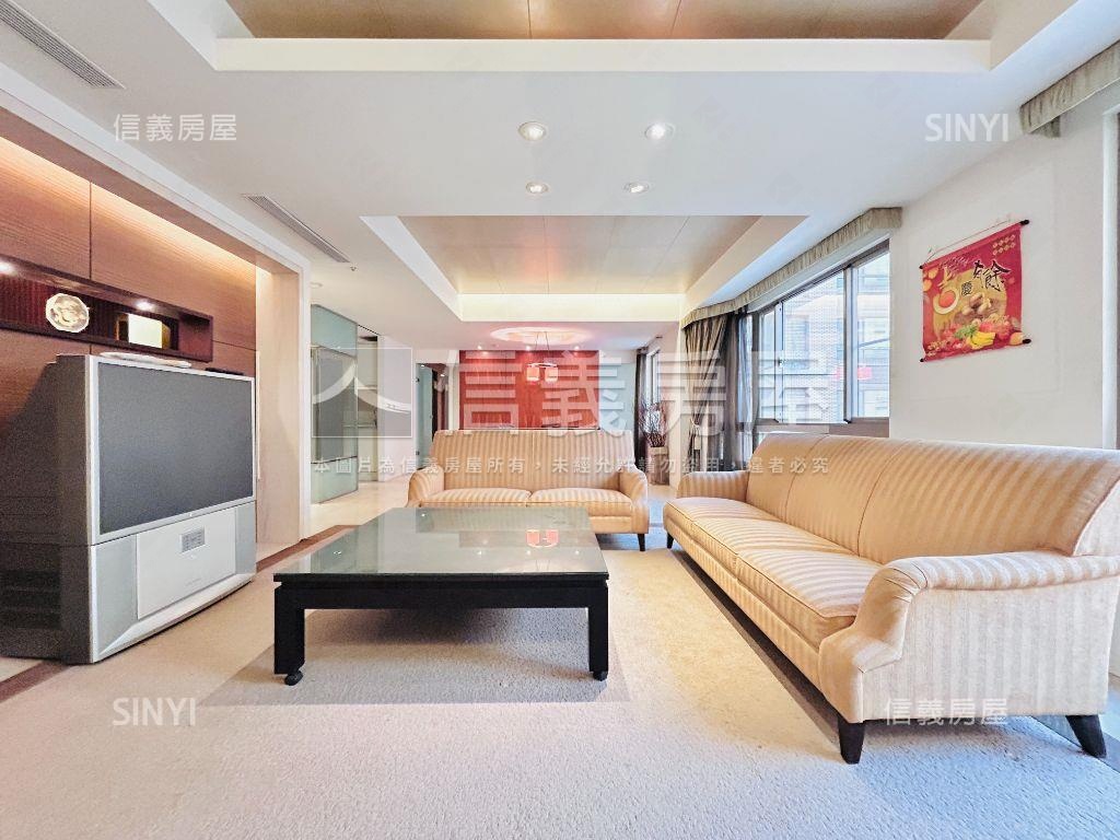 麗寶經典雙車位房屋室內格局與周邊環境