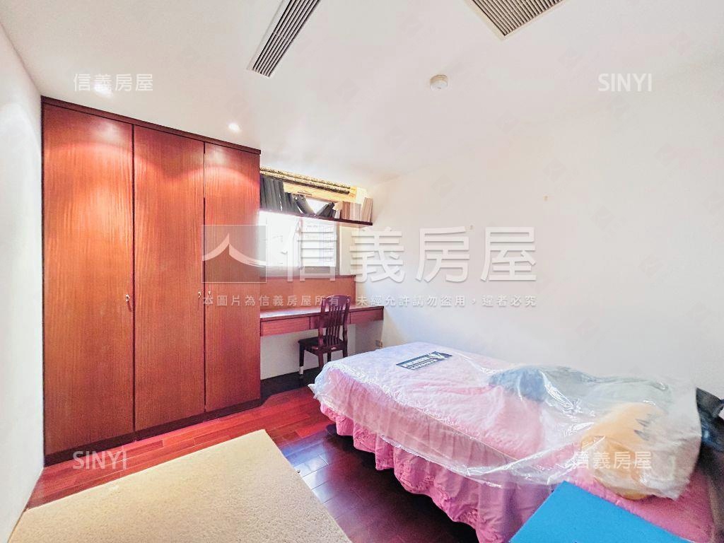 麗寶經典雙車位房屋室內格局與周邊環境