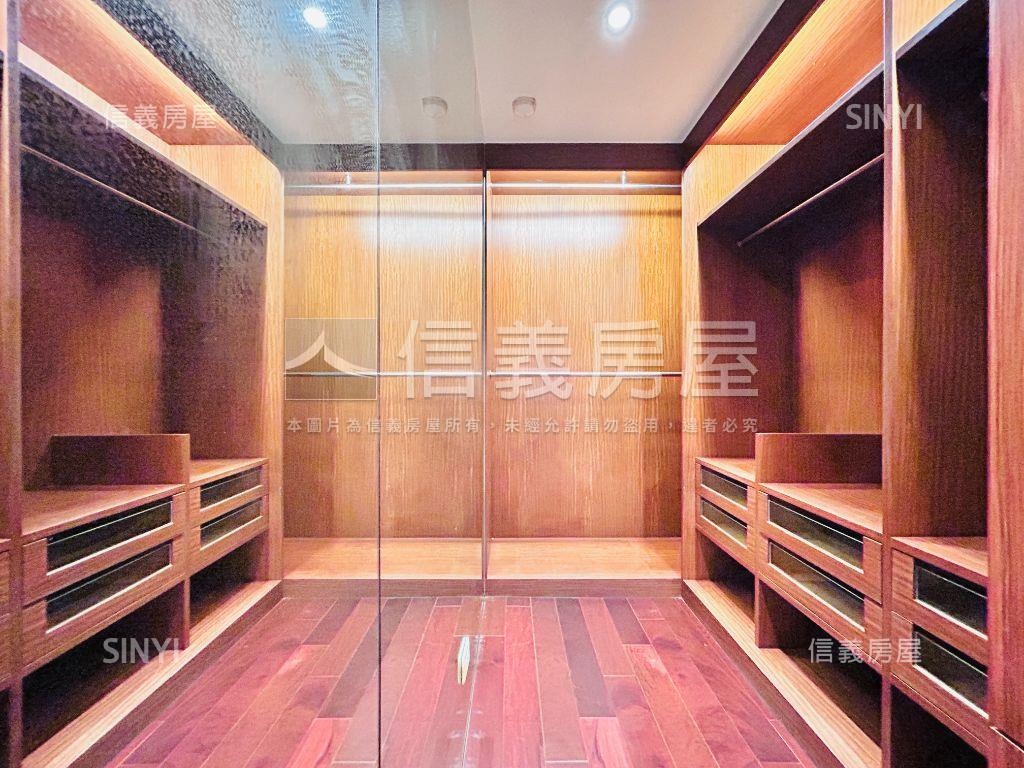 麗寶經典雙車位房屋室內格局與周邊環境