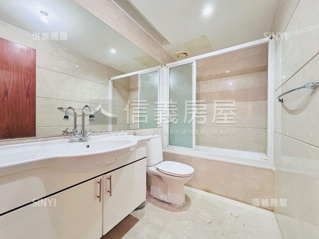 麗寶經典雙車位房屋室內格局與周邊環境