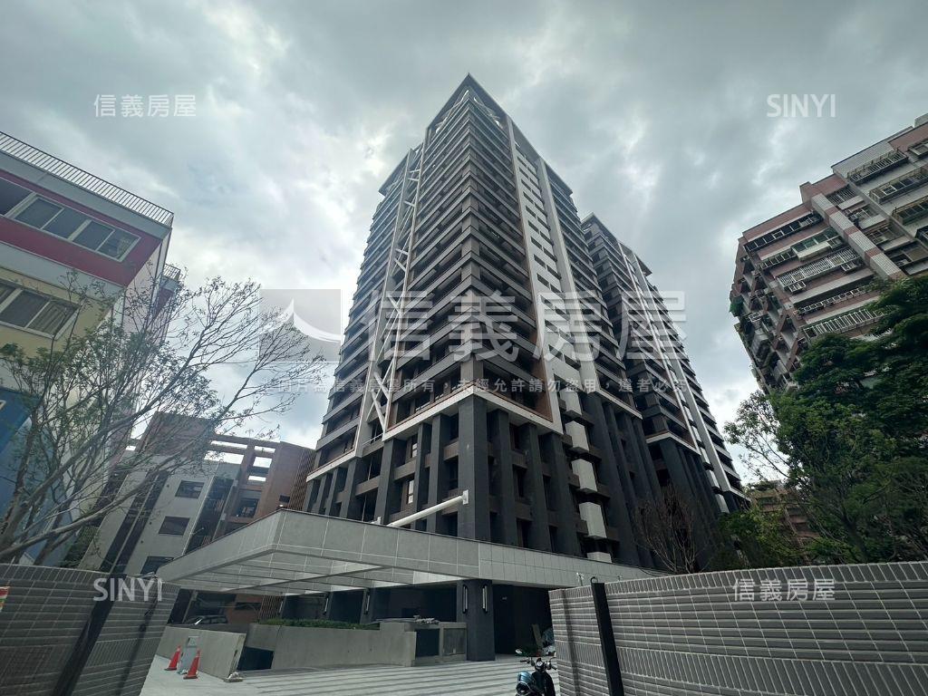 學府之森兩房車位房屋室內格局與周邊環境