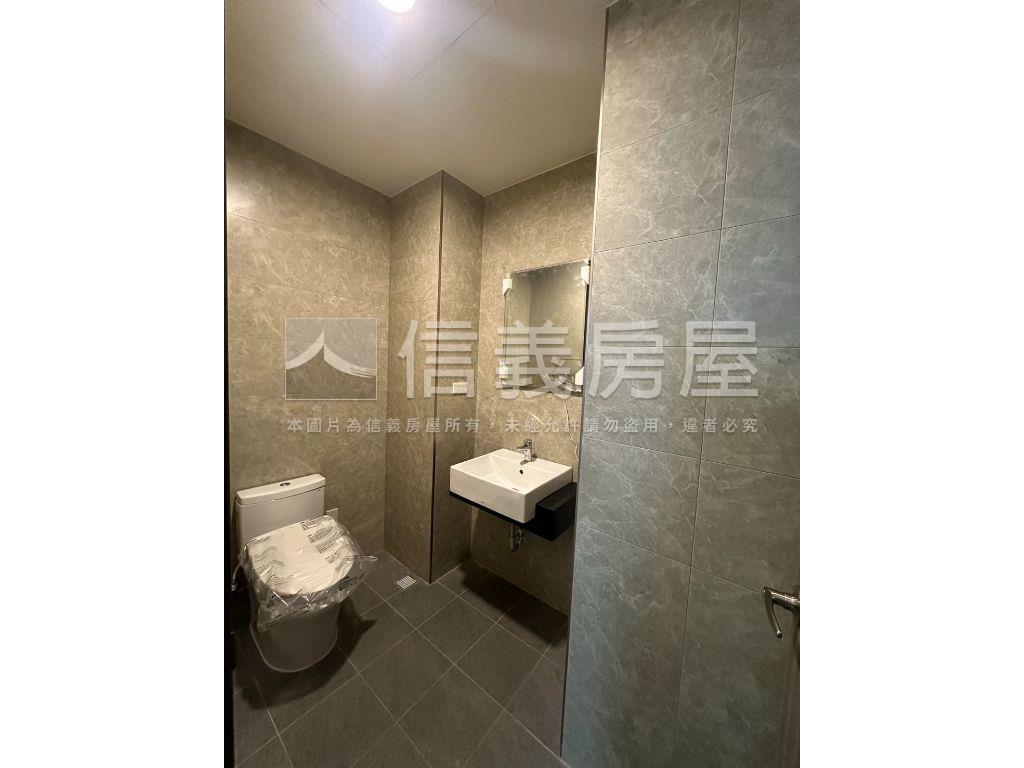 學府之森兩房車位房屋室內格局與周邊環境