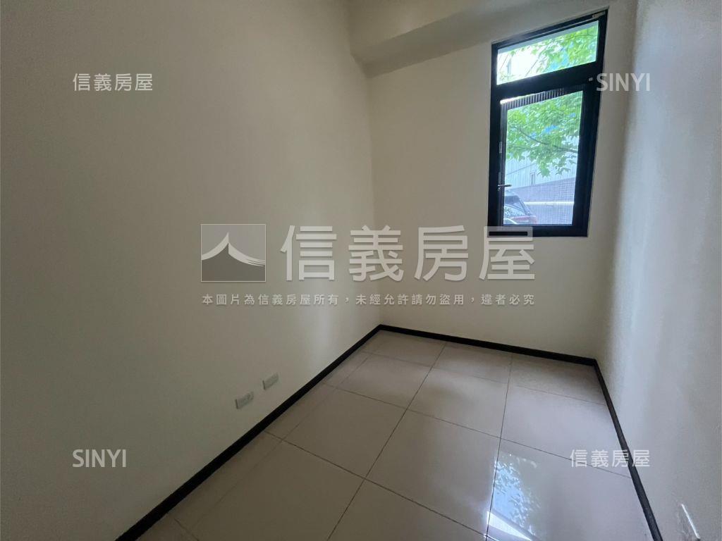 學府之森兩房車位房屋室內格局與周邊環境