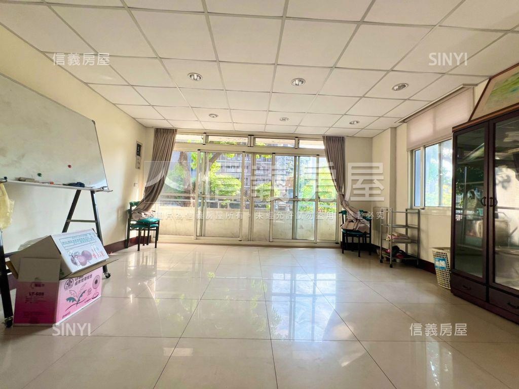 台灣大道邊間透店★公園旁房屋室內格局與周邊環境