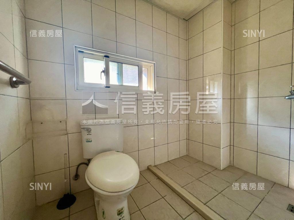 台灣大道邊間透店★公園旁房屋室內格局與周邊環境