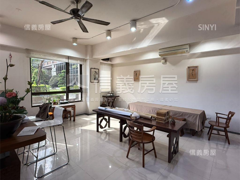 仁愛路挑高臨路店面房屋室內格局與周邊環境
