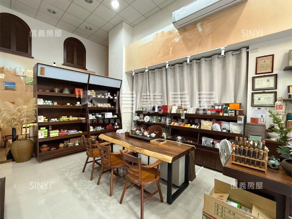 仁愛路挑高臨路店面房屋室內格局與周邊環境