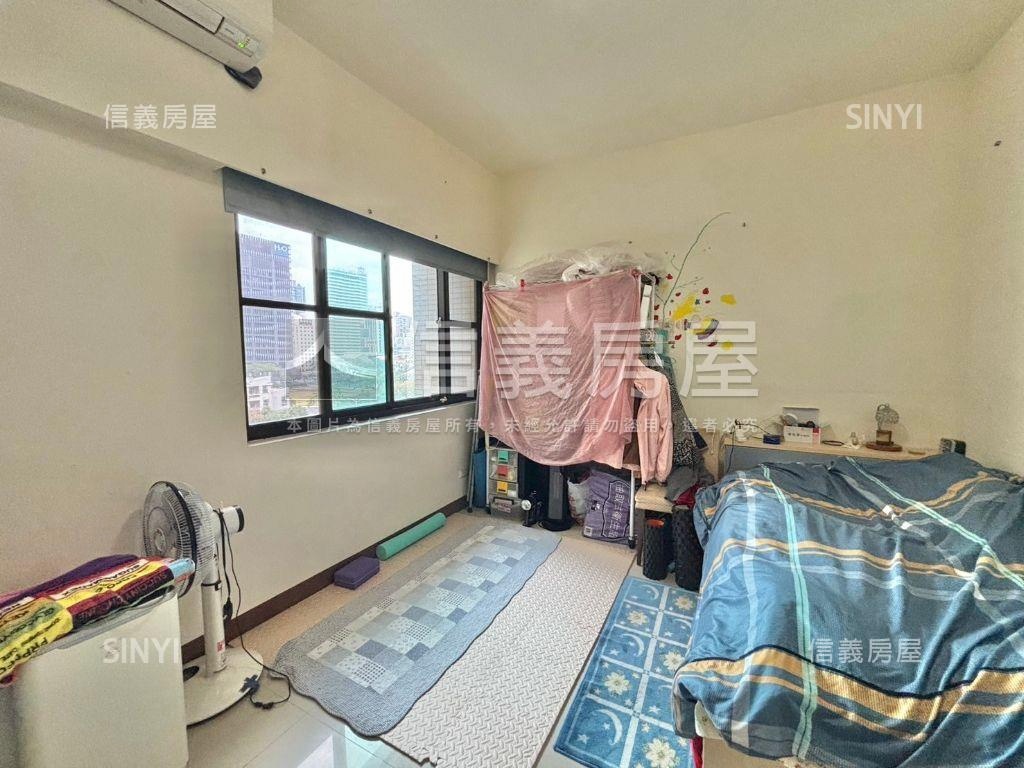 採光棒農１６崑庭雙車美邸房屋室內格局與周邊環境