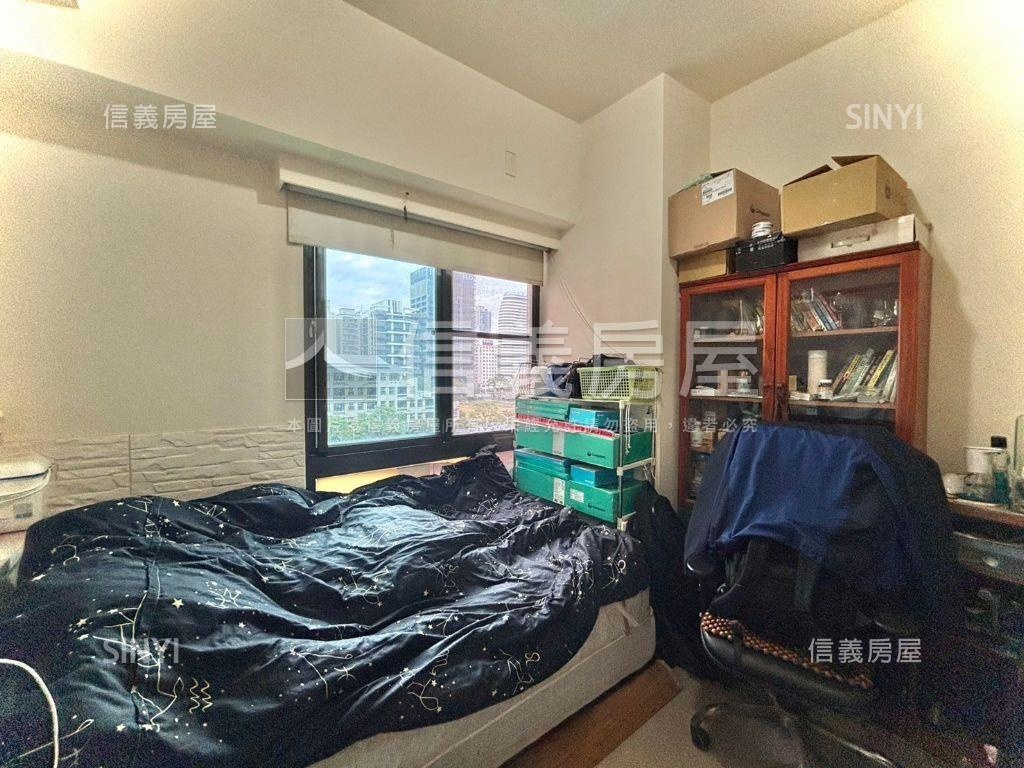 採光棒農１６崑庭雙車美邸房屋室內格局與周邊環境