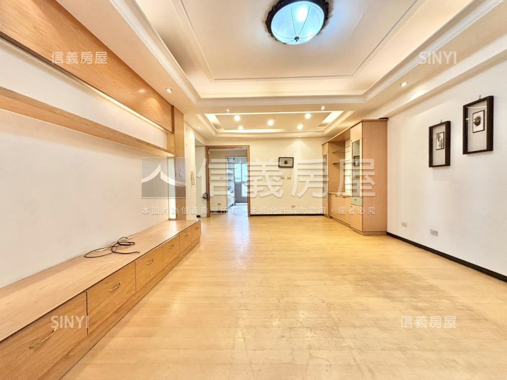 狀元家庭高樓三房休旅車位房屋室內格局與周邊環境