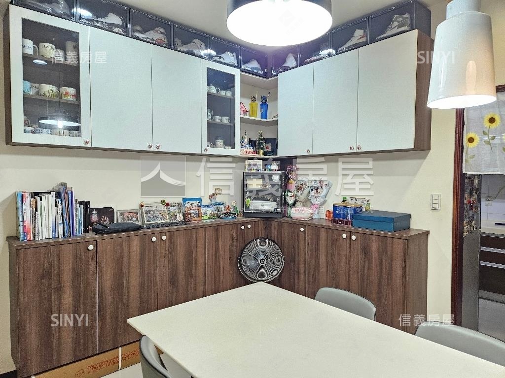 德鑫博爵溫馨大三房房屋室內格局與周邊環境