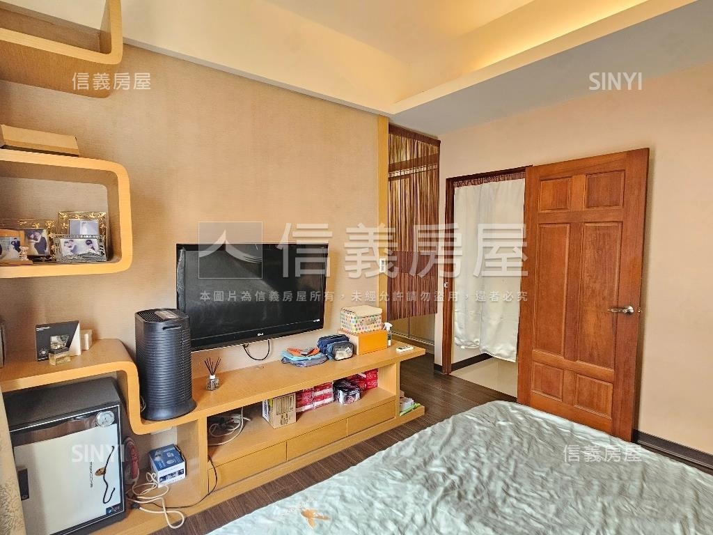 德鑫博爵溫馨大三房房屋室內格局與周邊環境