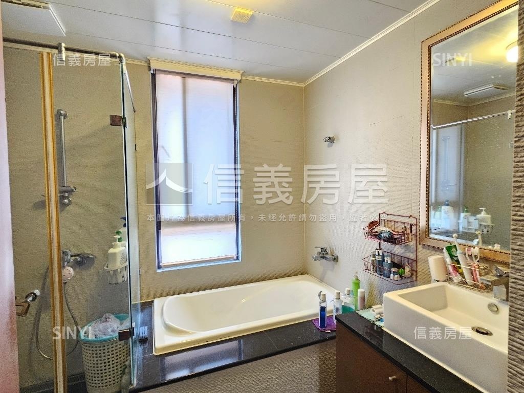 德鑫博爵溫馨大三房房屋室內格局與周邊環境