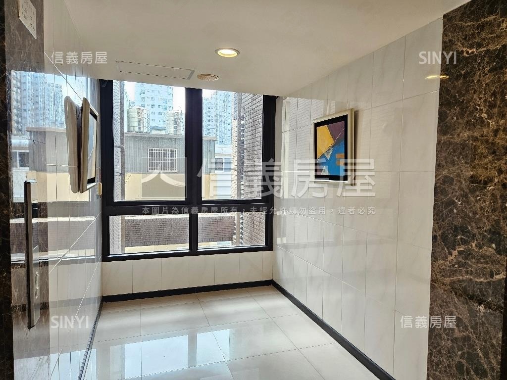 德鑫博爵溫馨大三房房屋室內格局與周邊環境