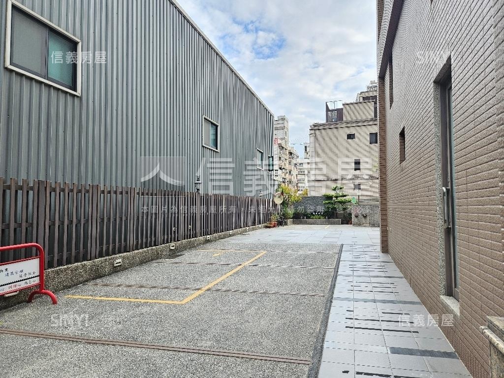 德鑫博爵溫馨大三房房屋室內格局與周邊環境