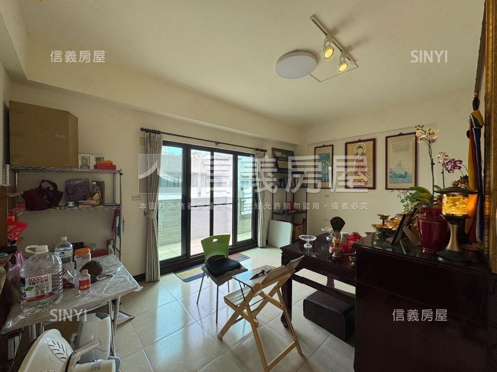 東區崇善社區型透天房屋室內格局與周邊環境